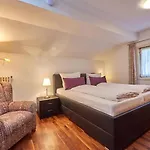 Gaestehaus Haeuslweber 3*