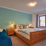 Konukevi Gaestehaus Haeuslweber