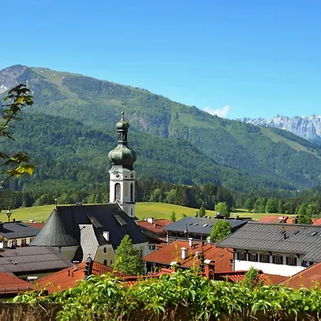 Gaestehaus Haeuslweber Reit im Winkl